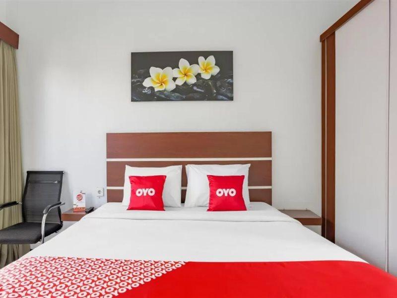 Oyo 3852 Valomia Guest House デンパサール エクステリア 写真