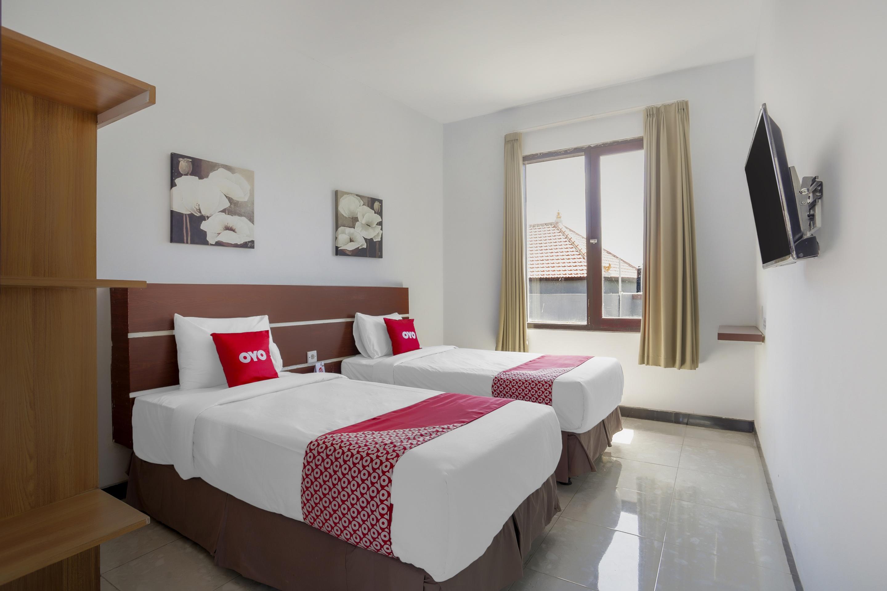 Oyo 3852 Valomia Guest House デンパサール エクステリア 写真